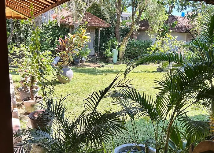 فيلة Sari Dewi Agung *