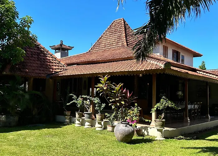 Sari Dewi Agung فيلة *
